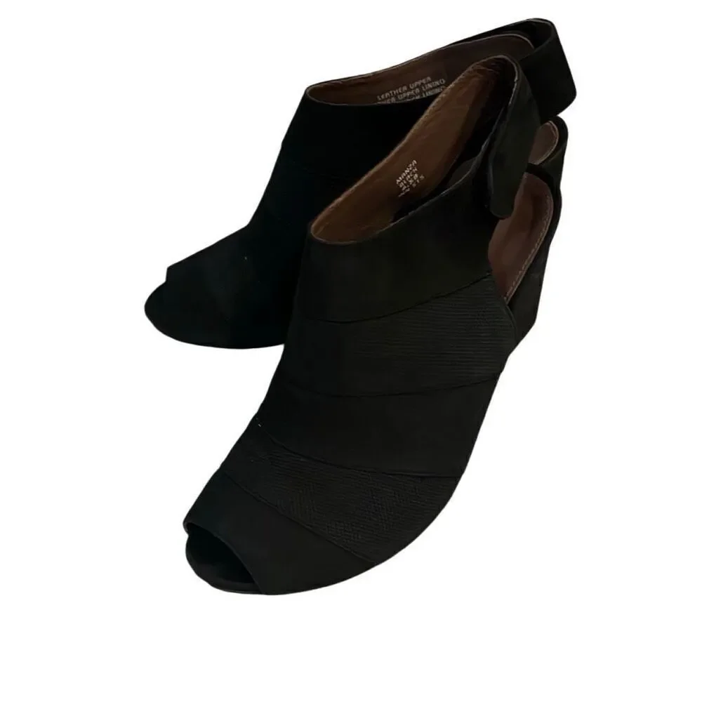 Earthies Manza Wedges